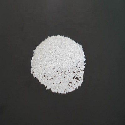 High effciency inorganic electret masterbatch for melt blown clothing